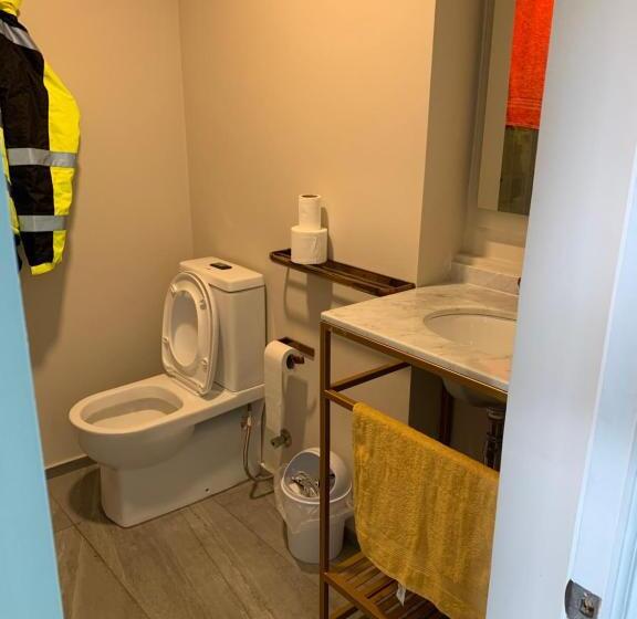 پانسیون Hostal Enerugi