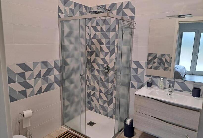 پانسیون Mare Fuori Stanze Con Piscina