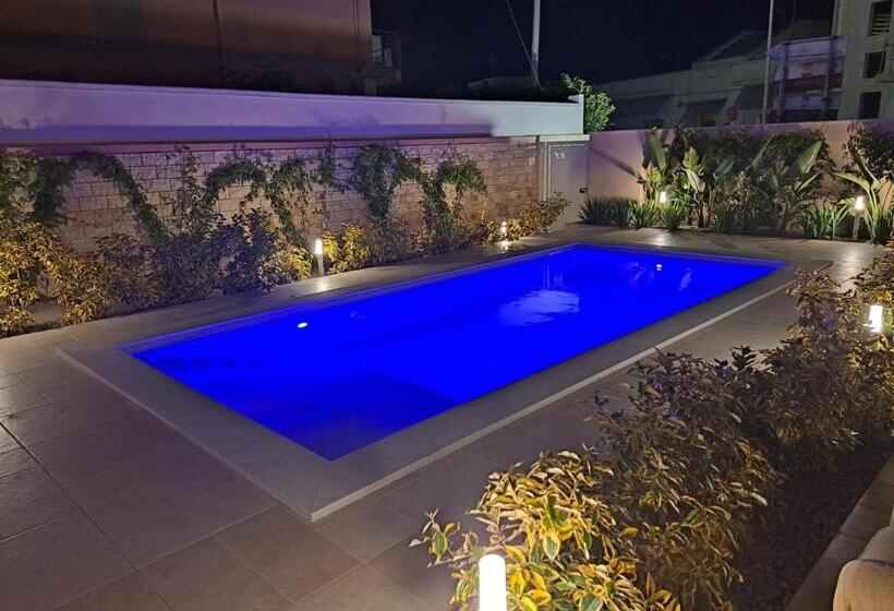 پانسیون Mare Fuori Stanze Con Piscina