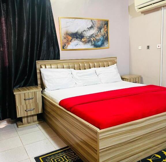 پانسیون Od V!ck S Budgets, 24hr Power, Security, Dstv