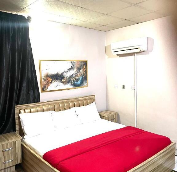 پانسیون Od V!ck S Budgets, 24hr Power, Security, Dstv