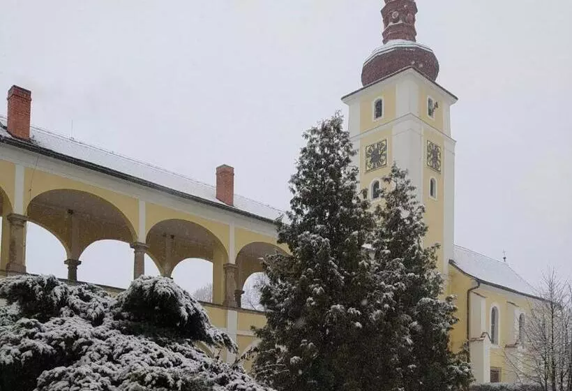 Majatalo Penzion Nové Dvory