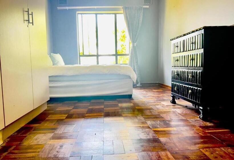 بنسيون Starlight Guest House