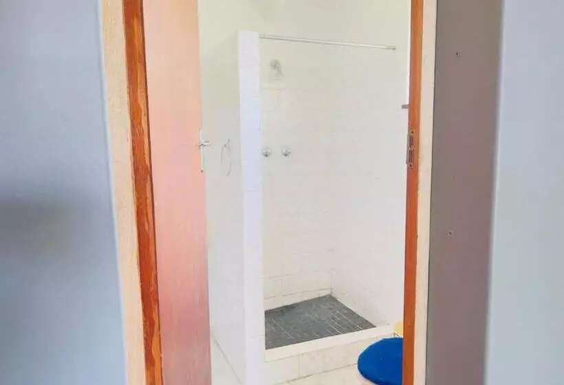 Majatalo Starlight Guest House