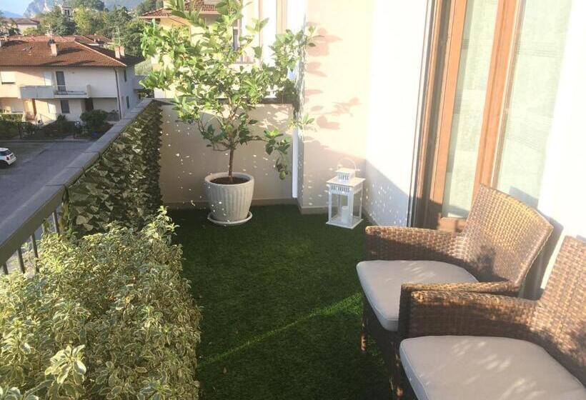 B&b Alessandro Private Room & Bathroom In Shared Apartment