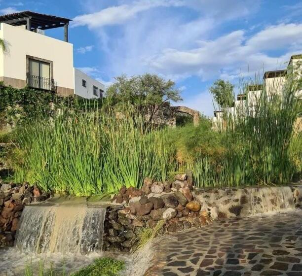 تختخواب و صبحانه Itzae Antigua San Miguel De Allende Dog Friendly