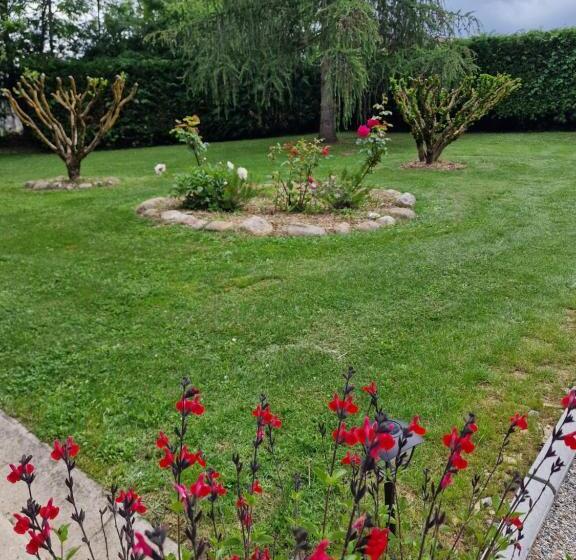 住宿加早餐  Lodge Tente Les Pommiers Glamping ô Rendez Vous En Demi Pension