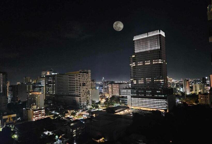 Cebu City Spacious 1br Condo Highview It Park With Pool And Netflix