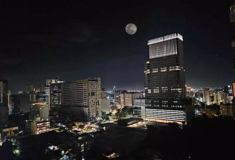Cebu City Spacious 1br Condo Highview It Park With Pool And Netflix