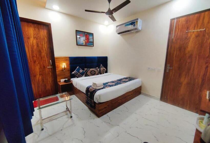 فندق Holiday First Just 100 Metre From Golden Temple