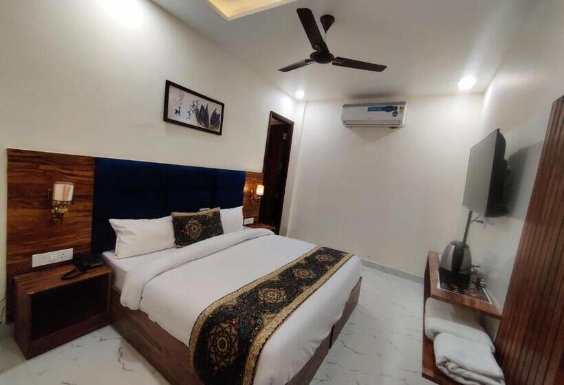 فندق Holiday First Just 100 Metre From Golden Temple