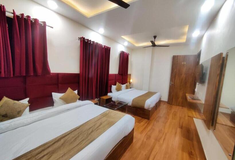 فندق Holiday First Just 100 Metre From Golden Temple