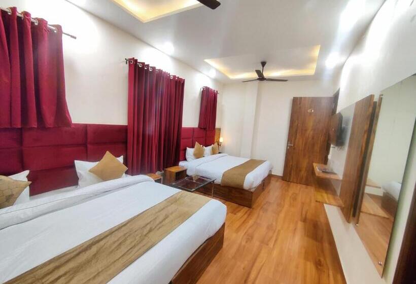 فندق Holiday First Just 100 Metre From Golden Temple