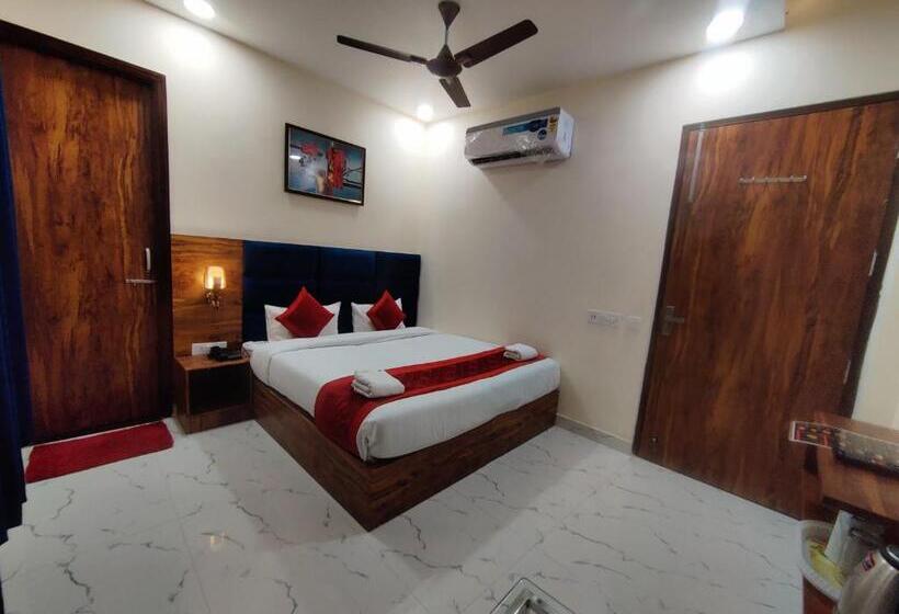 فندق Holiday First Just 100 Metre From Golden Temple