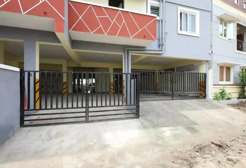 ホテル Srinivasa Serviced Apartment