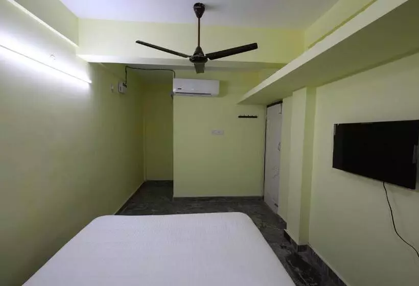 ホテル Srinivasa Serviced Apartment