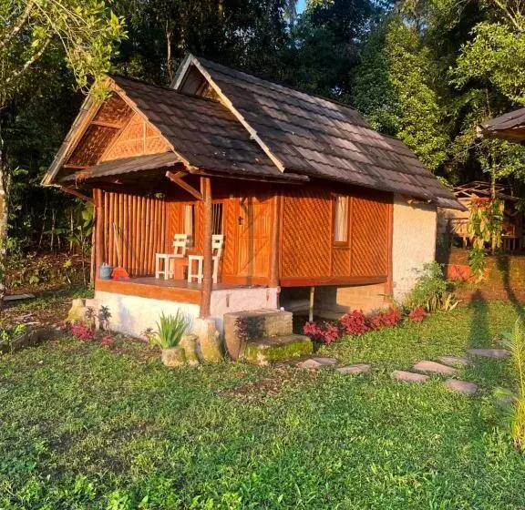 ホテル Tetebatu Jungle Vibes