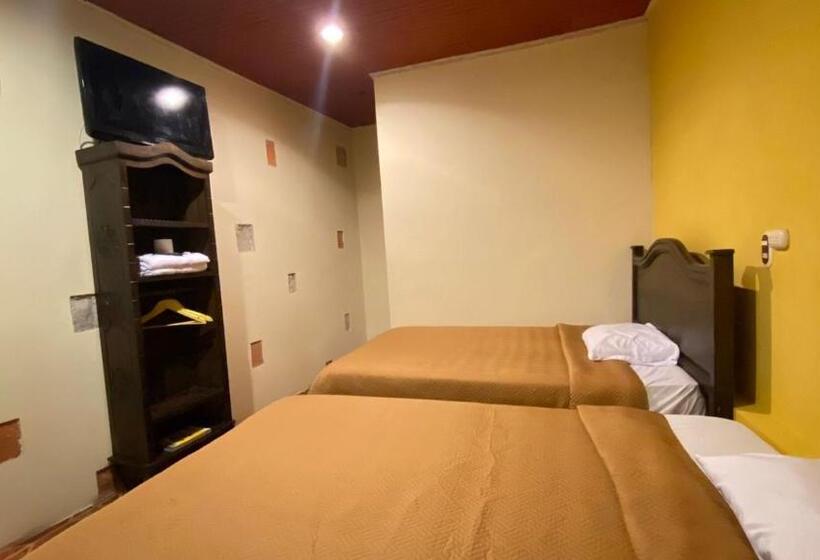 پانسیون Casa Colonial