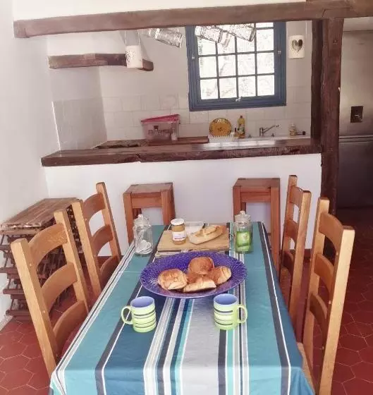 Majatalo Moli D  En Camps