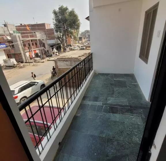 Majatalo Pushpa Vatika