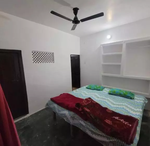 Majatalo Pushpa Vatika