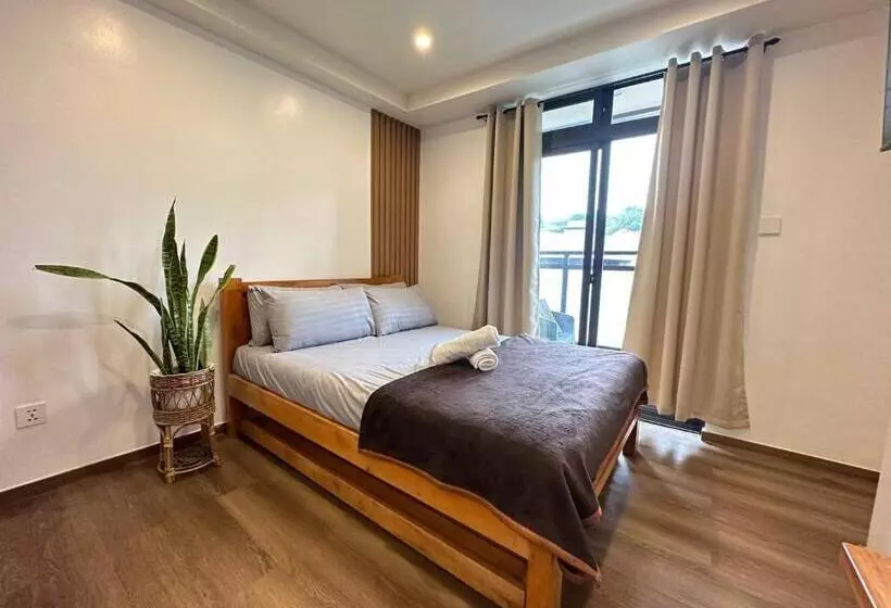 Upscale And Downtowner Haven