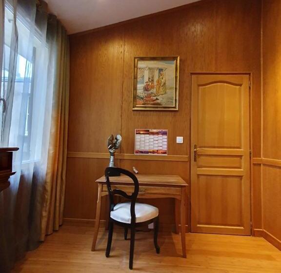 مبيت وإفطار Chambre Privée Avec Petit Déjeuner Dans Maison De Ville   Saint Mandé  Paris