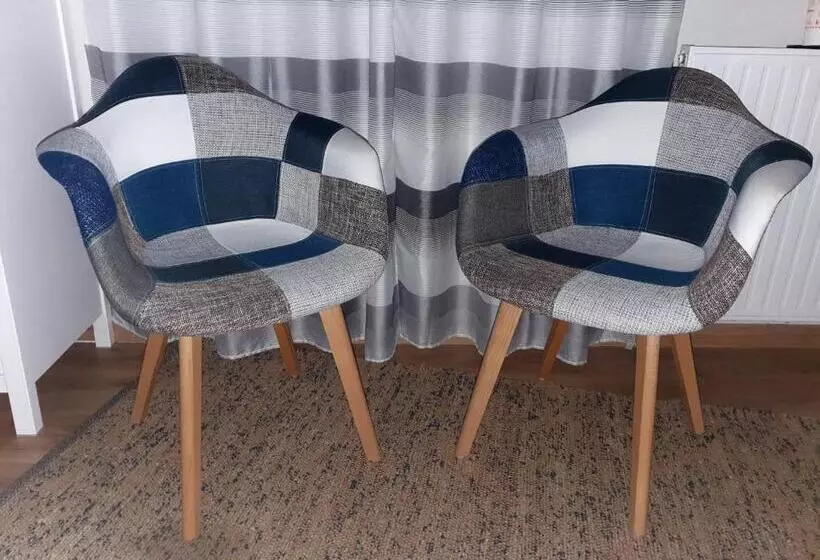 ベッドアンドブレックファースト Chambre Privée Avec Petit Déjeuner Dans Maison De Ville   Saint Mandé  Paris