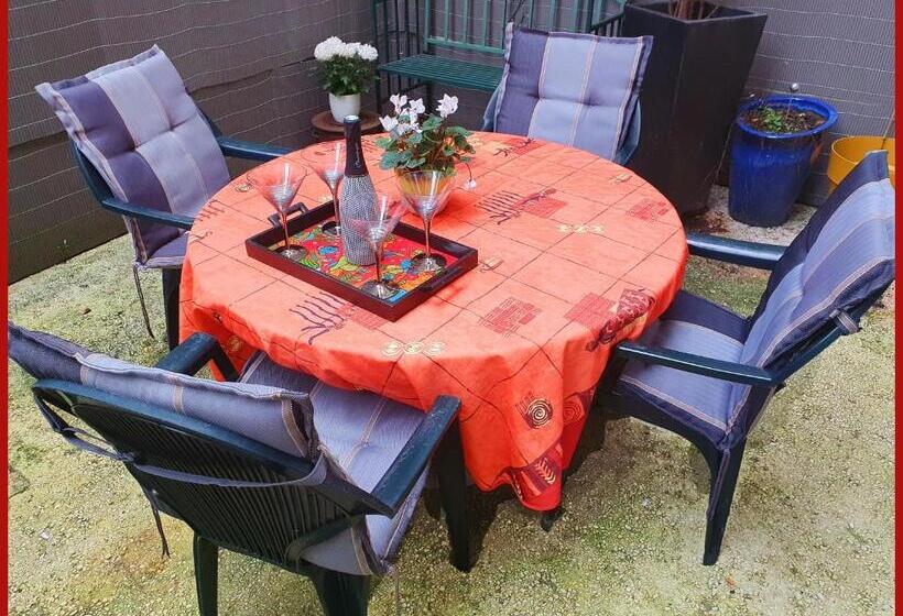 مبيت وإفطار Chambre Privée Avec Petit Déjeuner Dans Maison De Ville   Saint Mandé  Paris