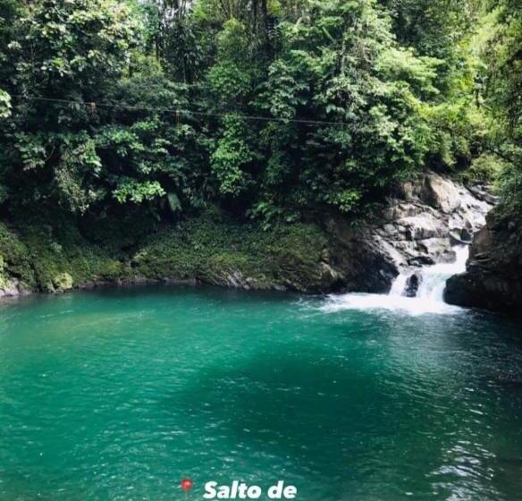 Hotel Bruselas Mutata