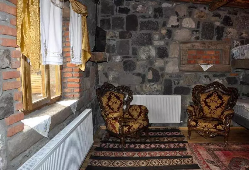 ホテル Doğunun Taş Evleri