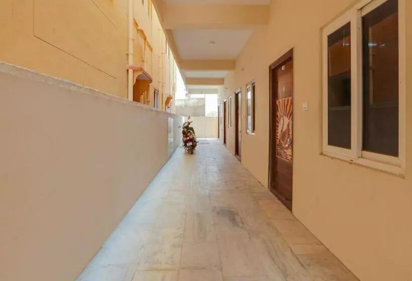 ホテル Oyo Flagship Brundavan Residency