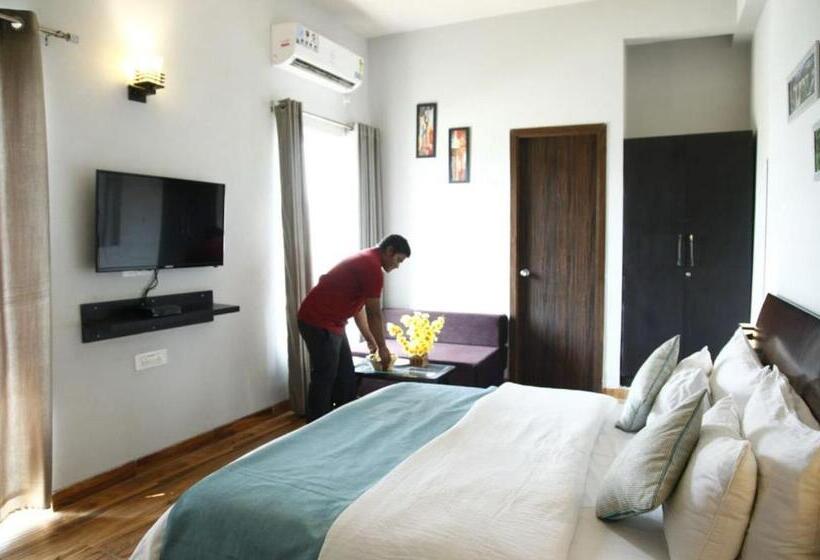 בית מלון כפרי Shivay Adventure  Vrindavan