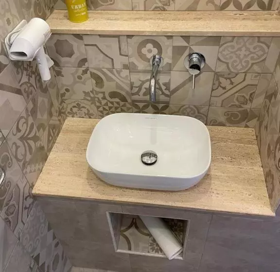 پانسیون I Parienti Ra Zita