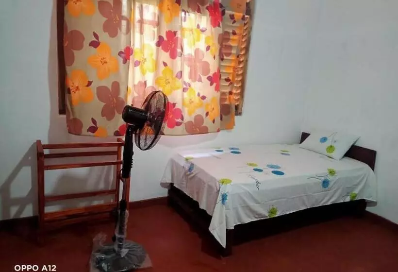 Majatalo Jayamina Surf House