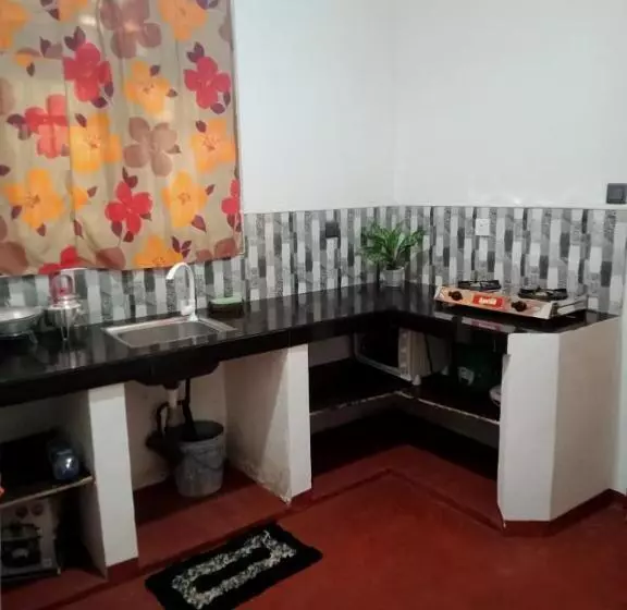 Majatalo Jayamina Surf House