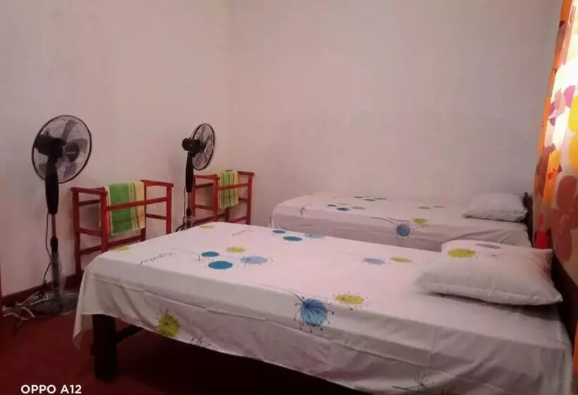 Majatalo Jayamina Surf House