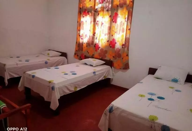 Majatalo Jayamina Surf House