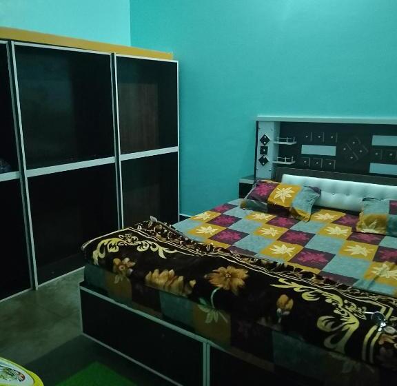 Majatalo Kishori Ram Homestay Near Ayodhya Dham Railway