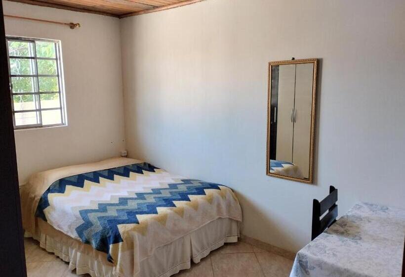 بنسيون Lugarzinho Aconchegante   Q2