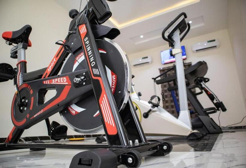 Pula Pula Luxury Hotel And Suites