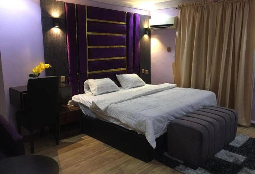 Pula Pula Luxury Hotel And Suites