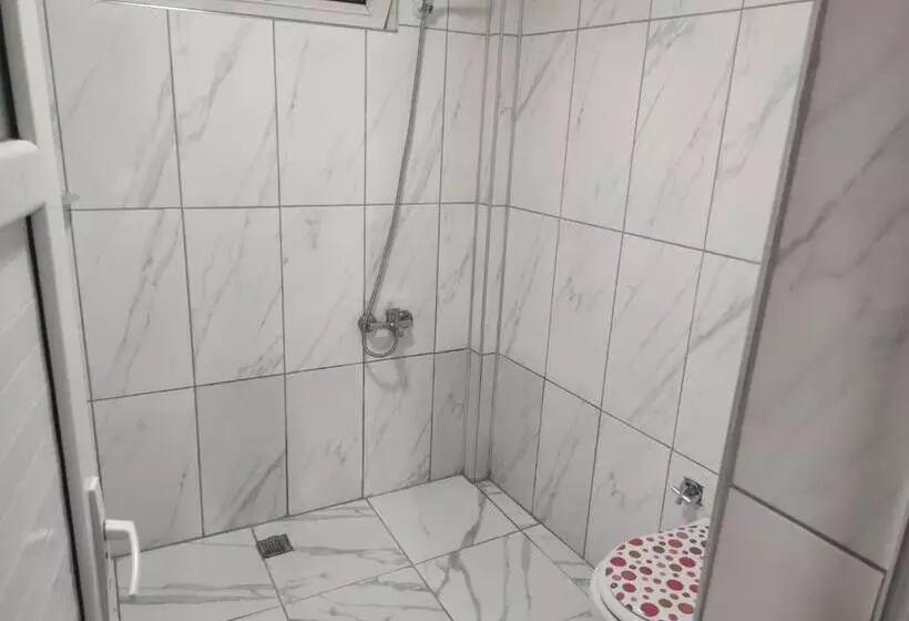 Yasi̇n Otel