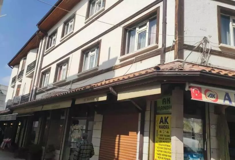 Yasi̇n Otel