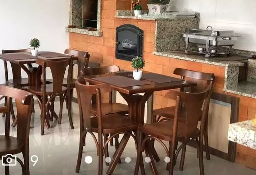 ユースホステル Pousada Família Eleutério