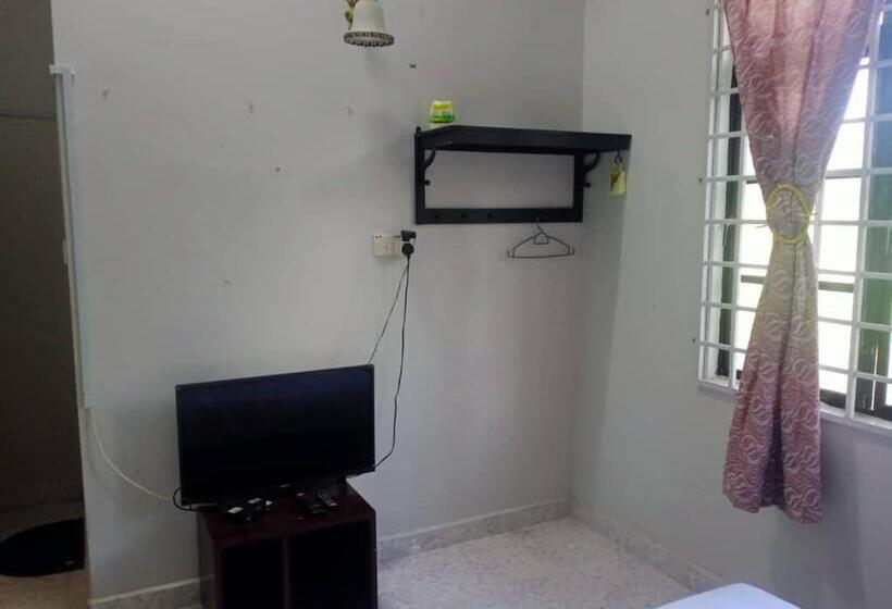 D  Bunga Hotel Bukit Bunga Bilik Standard Triple