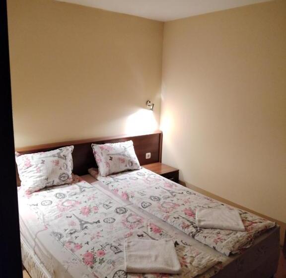 בית מלון כפרי хотел дончев