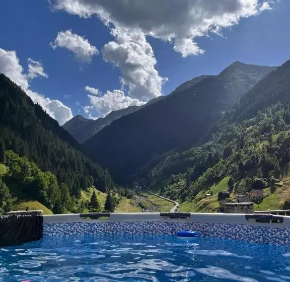 Hotelli Albergo Vallunga