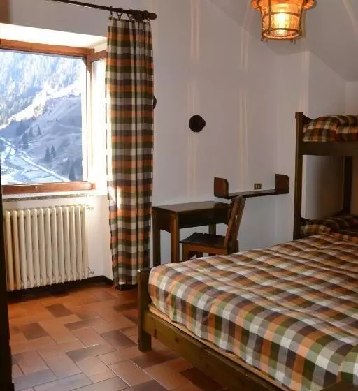 Hotelli Albergo Vallunga