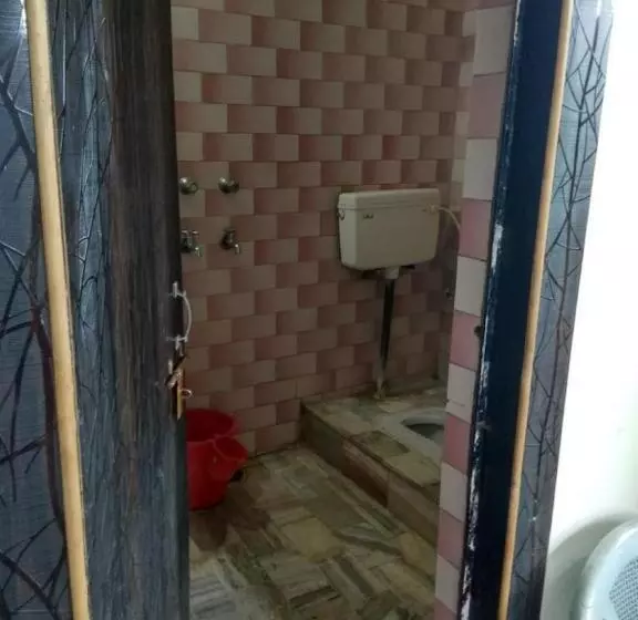 ホテル Anurag Prayagraj